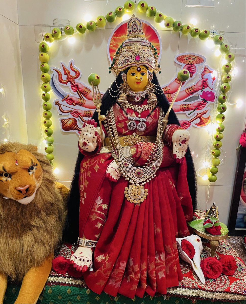rambabu_allu's tweet photo. 🌹#Ome #Sri #Dhurga Devyai Namaha 🌺#SrimatreNamaha #Dasara #Navaratri2026 #vijayadashami #SriDurgaDevi 🙏 https://t.co/zjfYpeiDUe