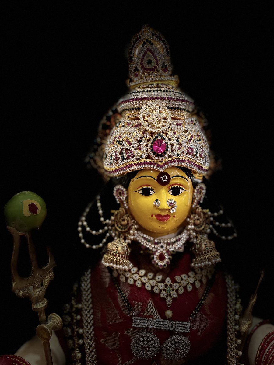 rambabu_allu's tweet photo. 🌹#Ome #Sri #Dhurga Devyai Namaha 🌺#SrimatreNamaha #Dasara #Navaratri2026 #vijayadashami #SriDurgaDevi 🙏 https://t.co/zjfYpeiDUe