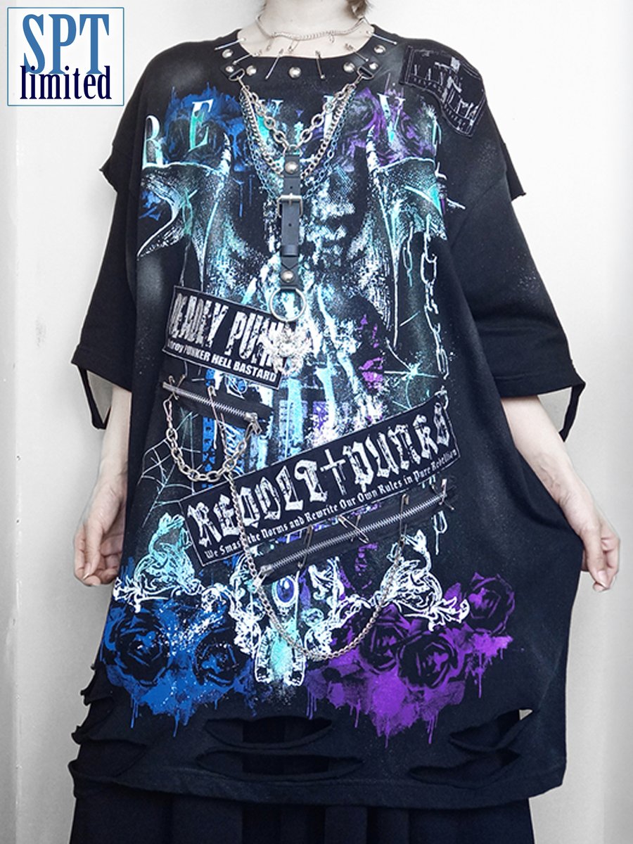 sexpot_web's tweet photo. ⋆✦ TOKYO店限定・1点物 ✦⋆

本日入荷しました。  

オンラインでも購入できます。
 店頭で先に完売する場合があります。  
https://t.co/EUwEwhaDjf

トップスたち。
#sexpottokyo #secretroom #セクポ https://t.co/43kzZAkXXI
