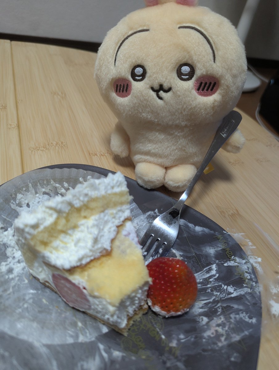 Shiryuu_aknk's tweet photo. 誕生日ケーキ♪食い意地張ってるのはやっぱうさぎでしょう！（死ぬほど他界隈） https://t.co/GMPPMKvLlH