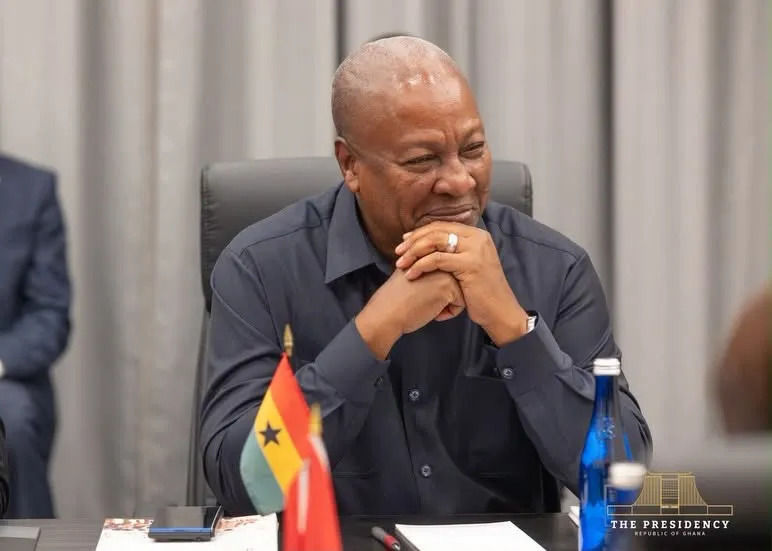 tv3_ghana's tweet photo. Govt to invest US$10bn in nine sectors under New Economy Policy, with no borrowing - Mahama 3news.​com/economy/govt-to-invest-us-10bn-in-nine-sectors-under-new-economy-policy-with-no-borrowing-mahama #Ghana #NewEconomyPolicy #Investment https://t.co/m6vjXzWyAF