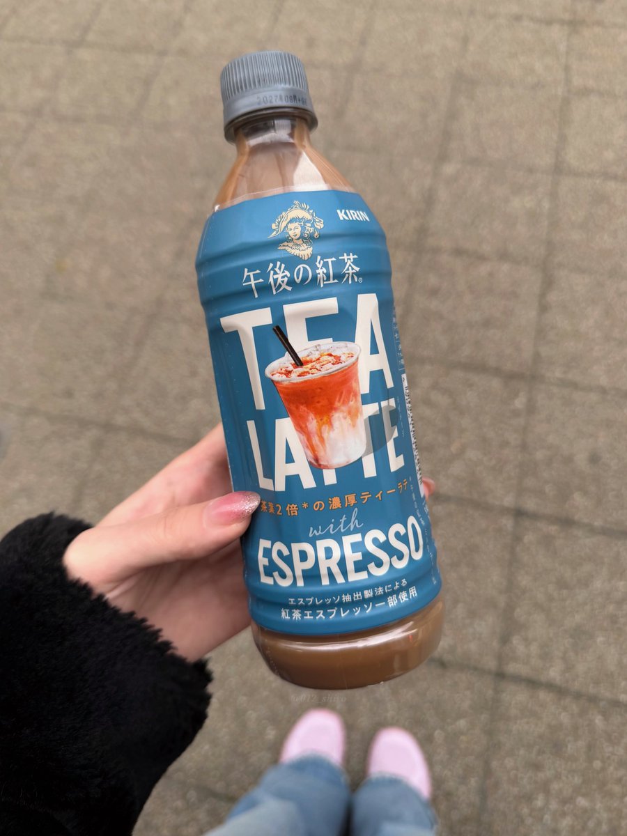 012_shiro's tweet photo. 新作午後ティー、ホテルのラウンジで飲めるロイヤルミルクティーみたいな高貴な味がする……茶葉濃厚甘さ控えめで過去一おいしい https://t.co/IS3H5ICRFa