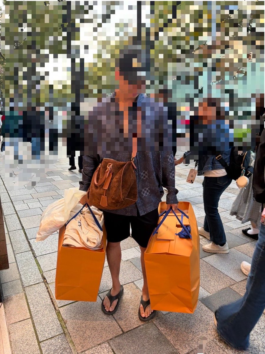 0011tanaka's tweet photo. 家族への🎁
スバルとスバリスから https://t.co/UNebF52Yi3
