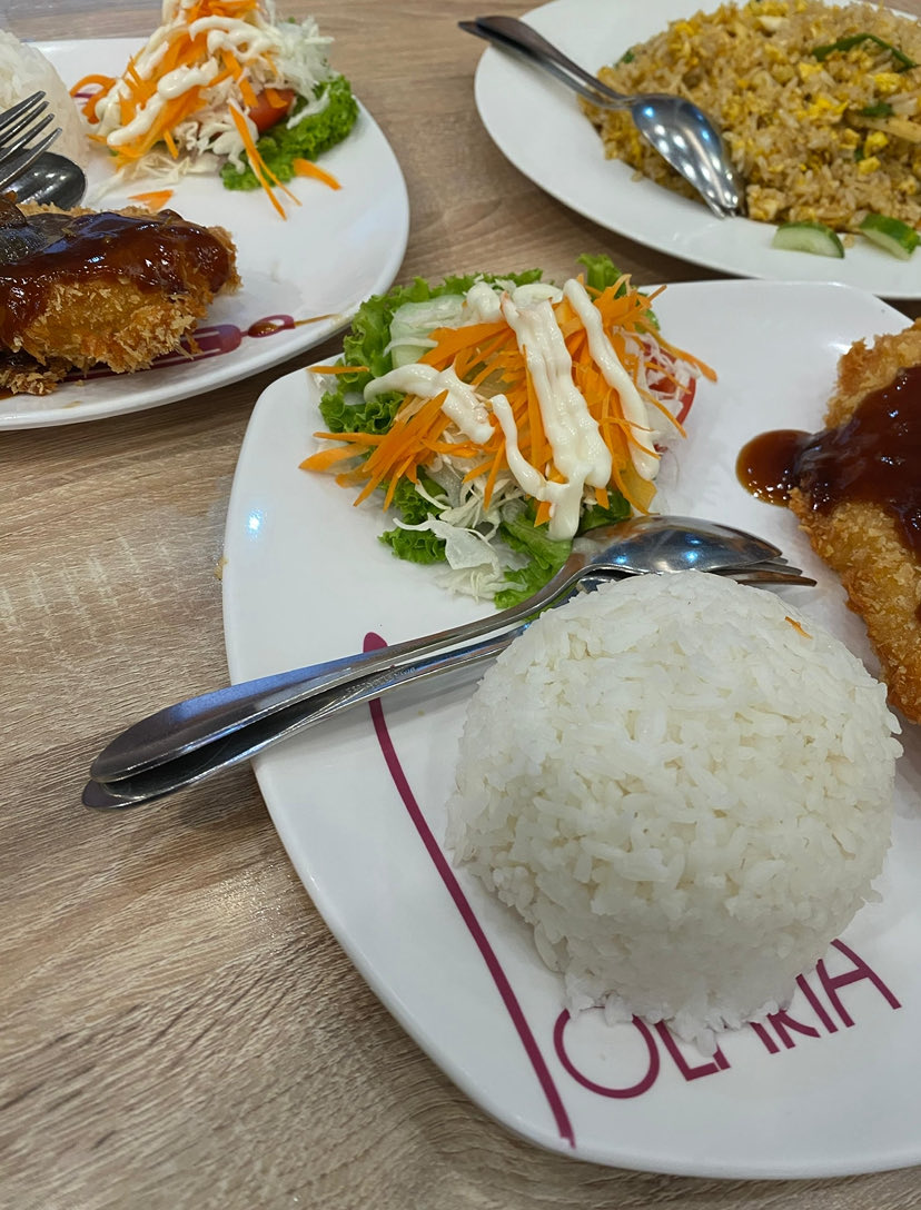 berrychannn6's tweet photo. solusi klo bingung mau makan apa https://t.co/nqsm5gWi4r
