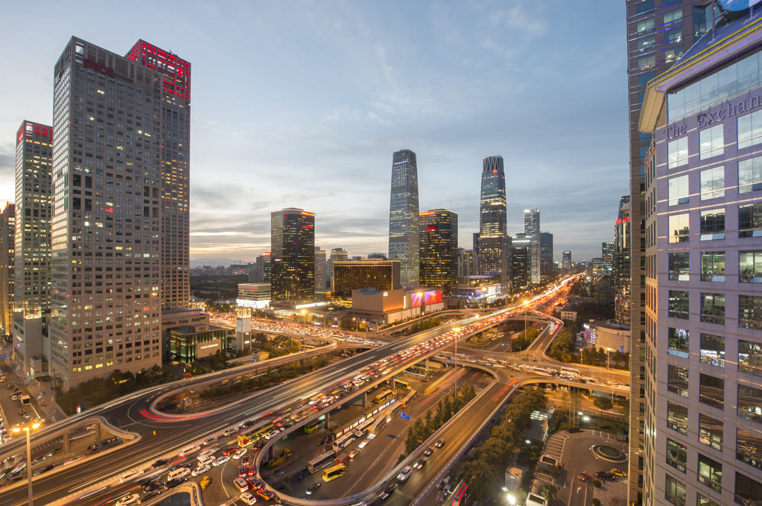 tenderline96's tweet photo. 931

傍晚时分走到校区外围，靠着围墙边搜寻美术绘画资源，打算叫个上门教学，享受一次专业的艺考服务。
点我选妃,包甜

画过广州深圳的素描上海兰州的水彩还有沈阳油画再去宁波大连东莞创作 https://t.co/yrtlmLg1km