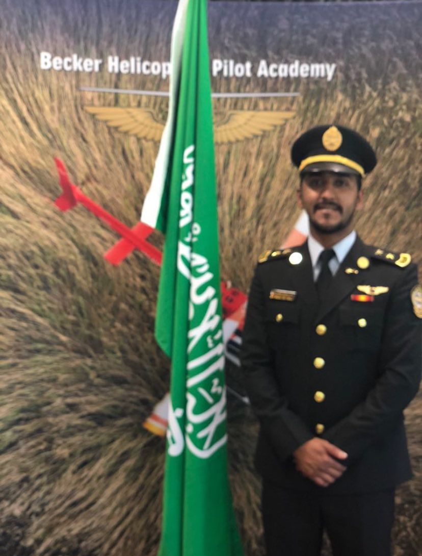SaadAlotaib2's tweet photo. رحم الله شهداء الوطن
الرائد طيار
#علي_بن_ابراهيم_بن_طلحه
والملازم طيار
#عبدالعزيز_بن_عيد_المسردي
اللهم تقبلهم من الشهداء وارفع منزلتهم 
واحسن الله عزاء ذويهم وزملاءهم في طيران الحرس الوطني
ومن حسن خاتمتهم إن شاء الله يدعون لهم الكثير من اخوانهم المسلمين. https://t.co/TghTgxfQB4