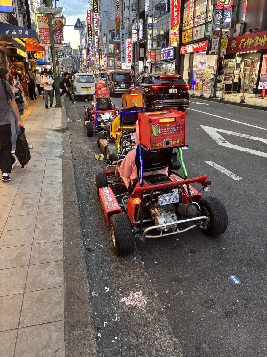solcias1203's tweet photo. 難波で未だ走ってる。
てっきり事故トラブルで辞めてるかと思ってたわ。 https://t.co/G2lfRtM53r