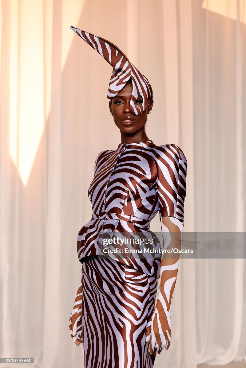 PopUpPL's tweet photo. Jodie Turner-Smith podczas 6 edycji Academy Museum Gala. https://t.co/UlqKaL0TxN