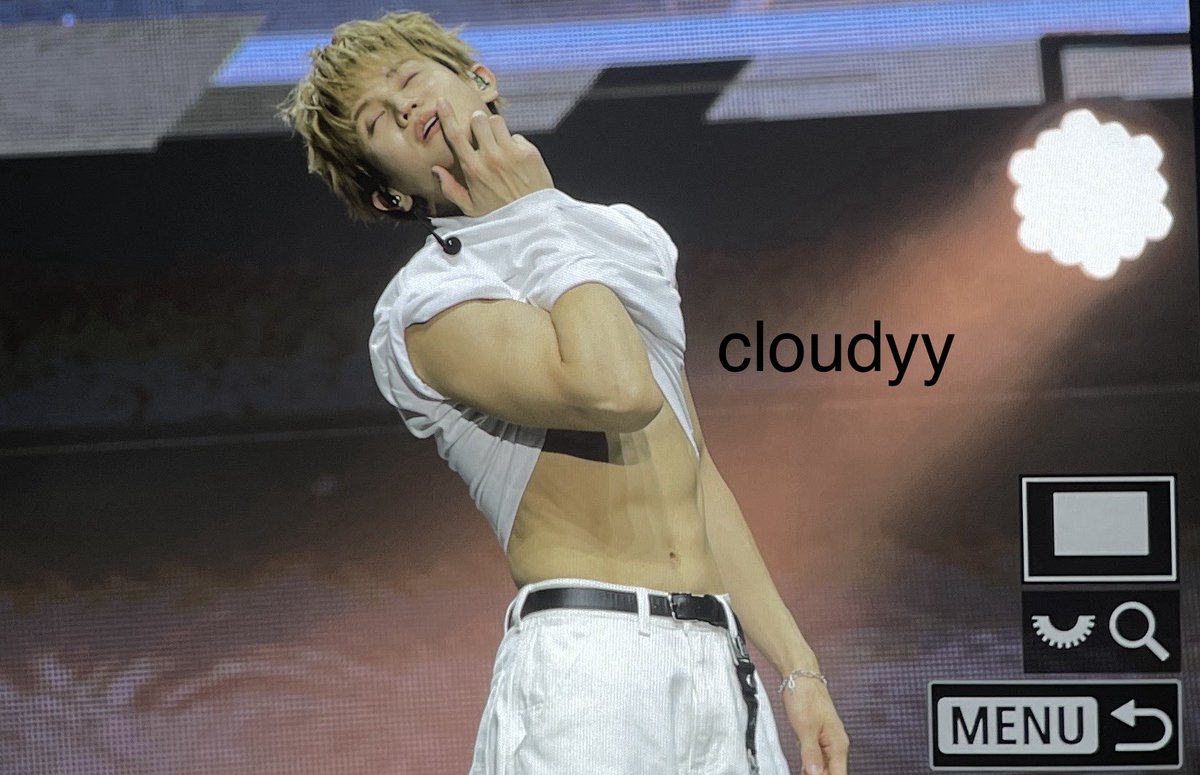 cloudyymeibee's tweet photo. 261018 하아라이트 이세계 팬콘 day  3 
(Preview) 

???????

#양요섭 #요섭
#YANGYOSEOP #YOSEOP 
#하이라이트 #비스트 https://t.co/MsPWS3eszQ