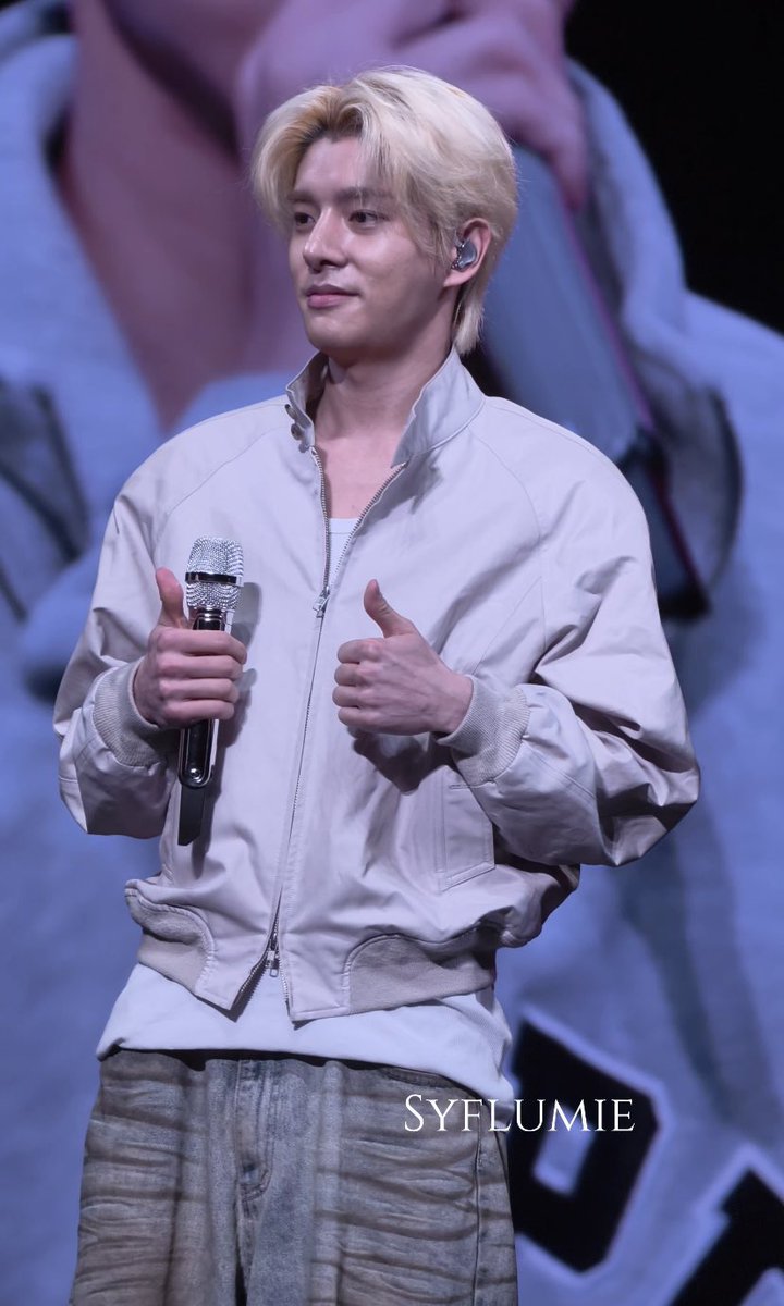 ikeuziv's tweet photo. the quality is so good you can see jake’s natural skin texture, and somehow it makes him look even more handsome💗 https://t.co/K4dZiwcDSd
