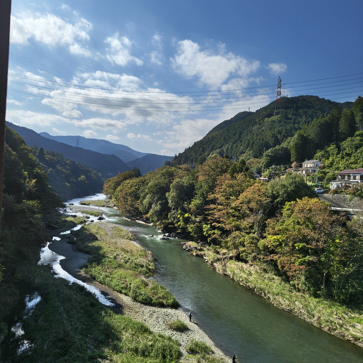 ayuzawa_ryuichi's tweet photo. 奥多摩川上流域放流日
昼前に到着
魚の反応薄く
ウエーダーのソールも剥がれ
早々に撤収となりました
天気が良くて気持ちはよかった https://t.co/ZK95GX7vQf