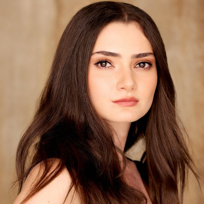 celebcrush4922's tweet photo. Happy Birthday Emily Robinson 🎂🎆
#HappyBirthday #Emily #Robinson #EmilyRobinson https://t.co/sgs6EOqYkI