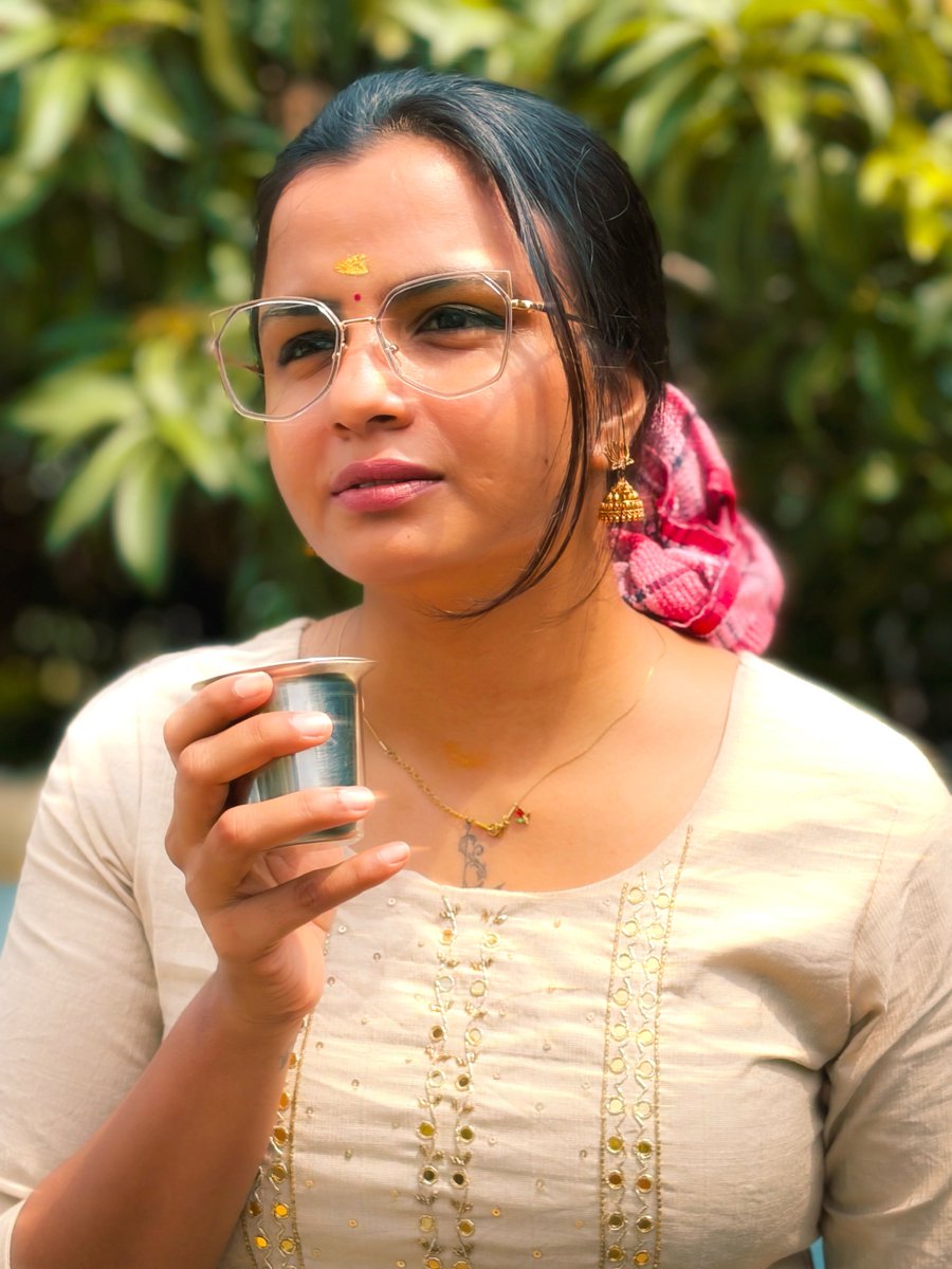 saravan88613802's tweet photo. Morattu Katta #Ramya💦💯🍑 Ava Face Pathale kanji Ava facela terika vidanum💦 porumai Ava vaaila sunni vachi tip pani solli veri ah vaai vitu kuthi eduthu iva udambu fulla kadichi vaikanum💯😘💦 https://t.co/xgP1dATGOa