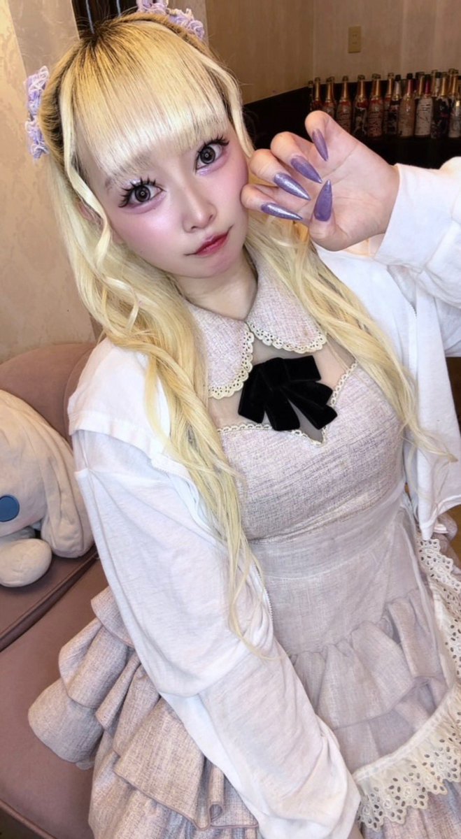 hani_rabi00's tweet photo. 🐰本日のお給仕キャスト🎀♡

みず18-25 @mizu_hanirabi 
ゆな 18-23 @yuna_hanirabi 
めい20-29 @mey_hanirabi
うる 22-29 @uru_hanirabi 
---

《ハロウィンイベント》👻♡
❤︎ 10/28~31 (水~土)
➤期間中フリーコスプレでお給仕 https://t.co/kOfNcbMnHp