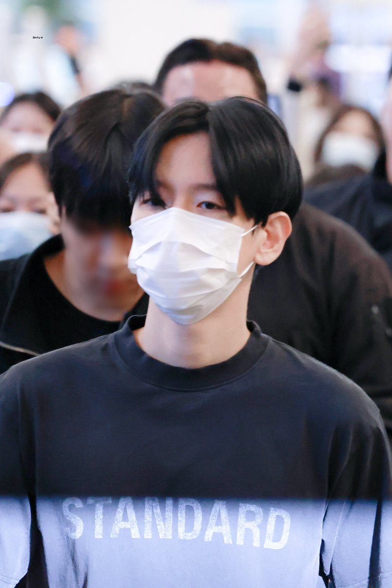 Its5o6's tweet photo. 261018 ICN #백현 #BAEKHYUN
@B_hundred_Hyun https://t.co/RKlwGxC8i6