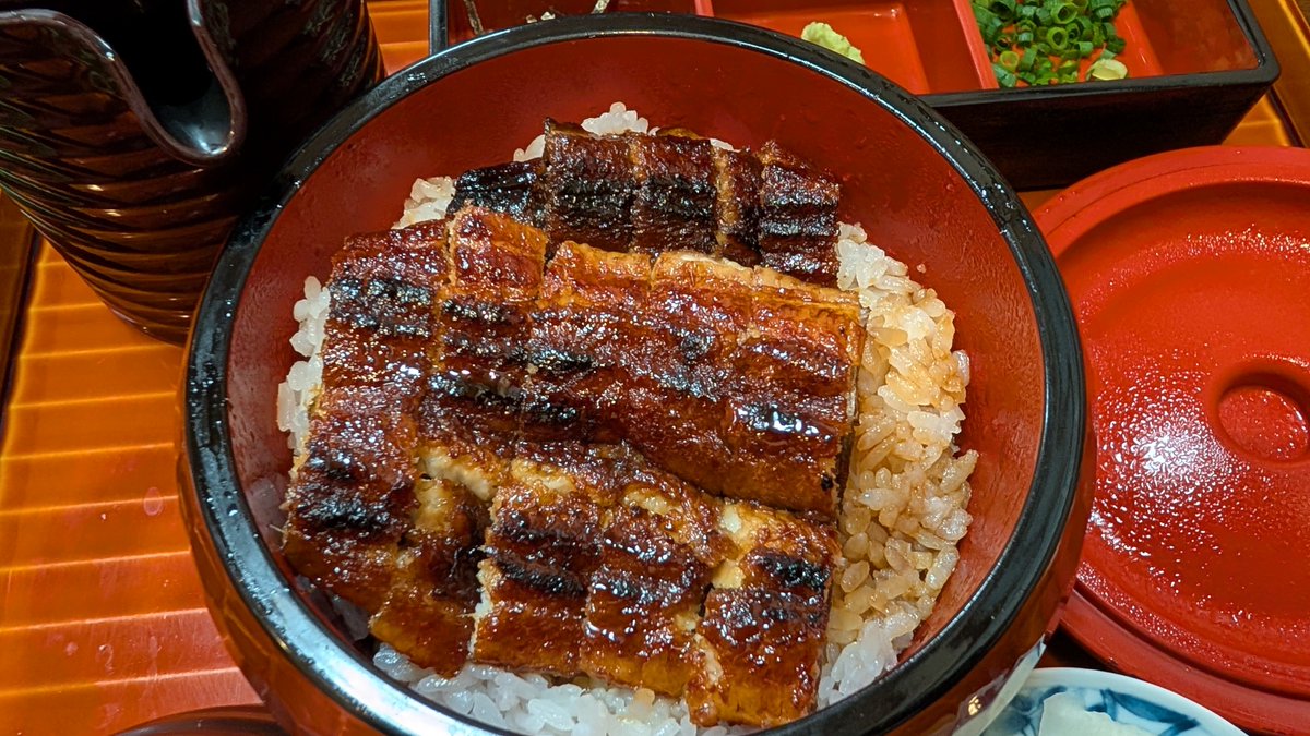Ryuknight_2's tweet photo. #うなぎ中庄
家族で、会社で、
トモコレモデラーで
ちょこちょこお邪魔してた鰻屋 中庄さん

今月30日で閉店となり
食べに来ました
ひつまぶししかたべてないけど
良い思い出の場所です https://t.co/w2Oq09qvN7