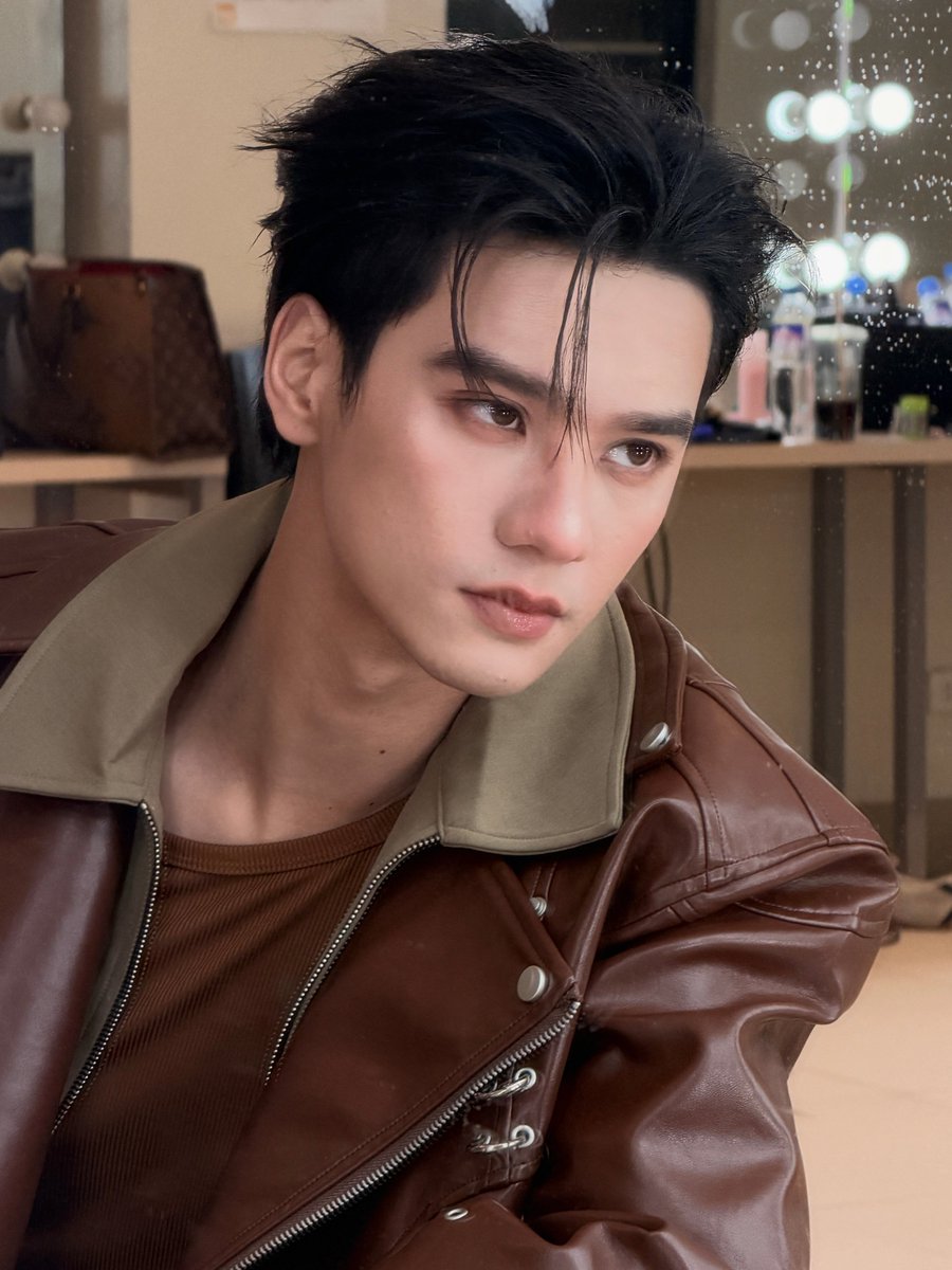 MYLOVELY_YELLOW's tweet photo. หล่อเข้มมากอ่ะ เหมือนช็อคโกแลตพิตาชิโอเลย

#KengNampingFMinManila
 #KengNamping #เก่งน้ำปิง https://t.co/UJFrLKi0Tf