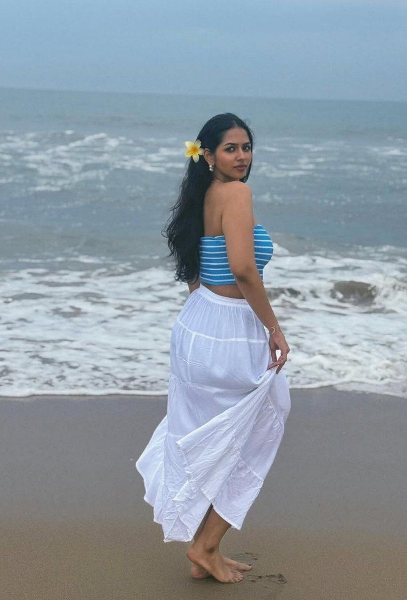 shadowvecna's tweet photo. Ssshh indha mundaingla therinjavenge vange 💦🥵🥵 #chennaisluts #chennaibaddies #baddies #instabaddies #desibaddies #indianbaddie https://t.co/gva5GUiHpr