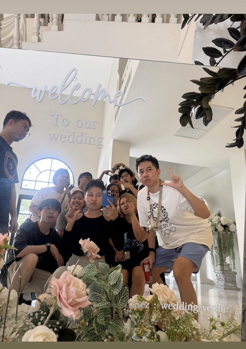 forskynani_'s tweet photo. wedding venue 👁️👁️

#ArrestandAction https://t.co/t1ERsM0VC9