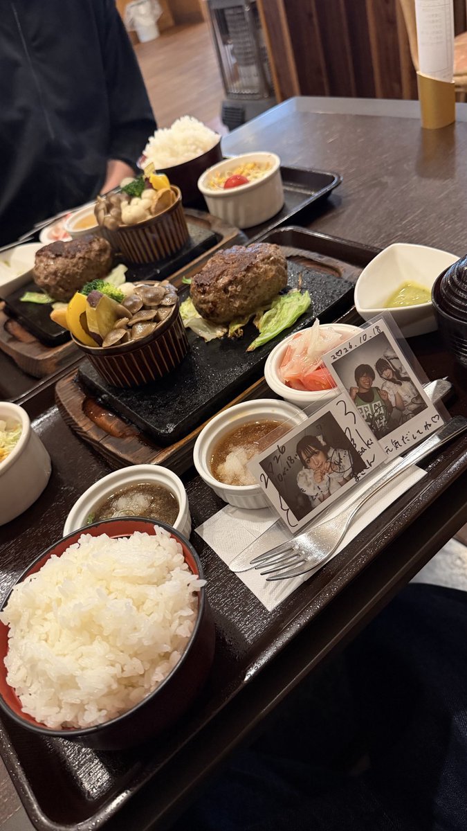 _maki08_'s tweet photo. 『すこフェス Day8』
ありがとうございました！
朝早くからみんなのキラキラした
笑顔が見れて幸せでした♩
早起きは三文の徳って事ですね！
次はいつみんなの笑顔が見れるかな、、？
#はねだより #はねだみちぇき #ルミエト https://t.co/6zBX7dmLCW