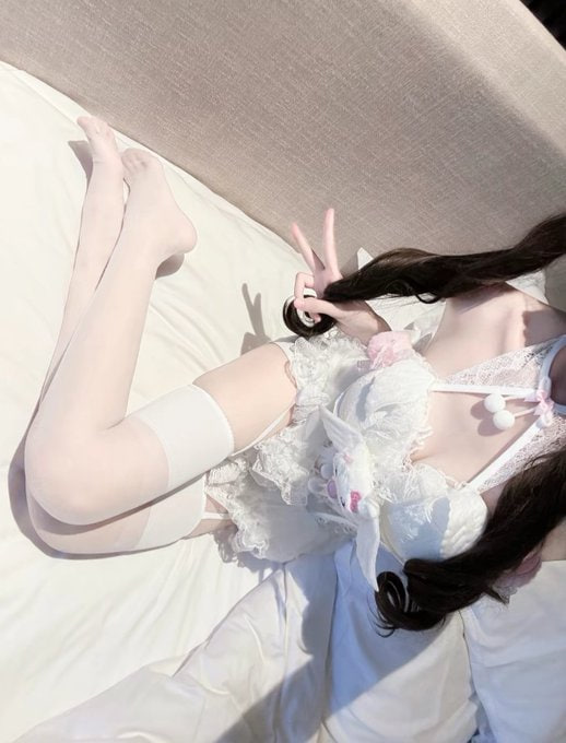 melyloveyy's tweet photo. 这个点有人吗

谁要看喷泉

流言66我秒发🙋🏻‍♀️ https://t.co/YWquJb5ePK