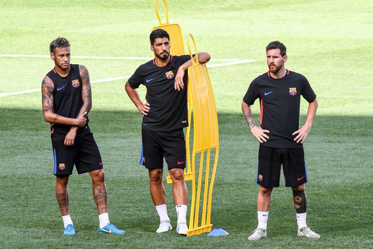 Barca_Archive's tweet photo. New Jersey , 2017 ,The last days of That MSN era . https://t.co/aYrNNhoWcZ