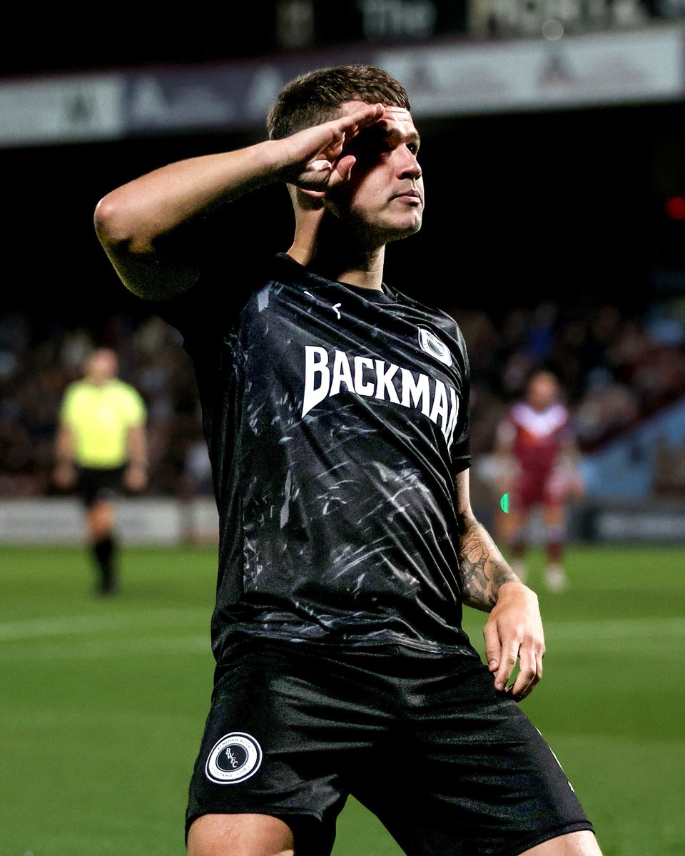 footballontnt's tweet photo. Longest unbeaten league runs across Europe's top professional leagues this season 📈 

Boreham Wood - 13
Crewe Alexandra - 11
Walsall - 10
Barcelona - 9
Barnet - 9 https://t.co/SaYpGiRxM8