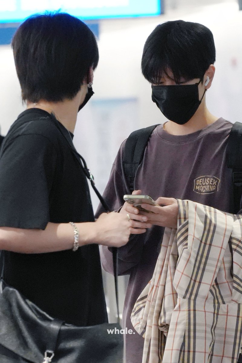 Bluerose_whale's tweet photo. 🛬
#스트레이키즈 #가관즈 
#리노 #승민 https://t.co/wwhViMitPB