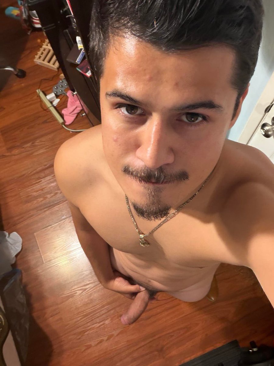 NudistJasper's tweet photo. @Cumdumpbearded @BestCumdumps @OG_MASTERJERRY Let me give you a load https://t.co/ZOMdL0zsGW