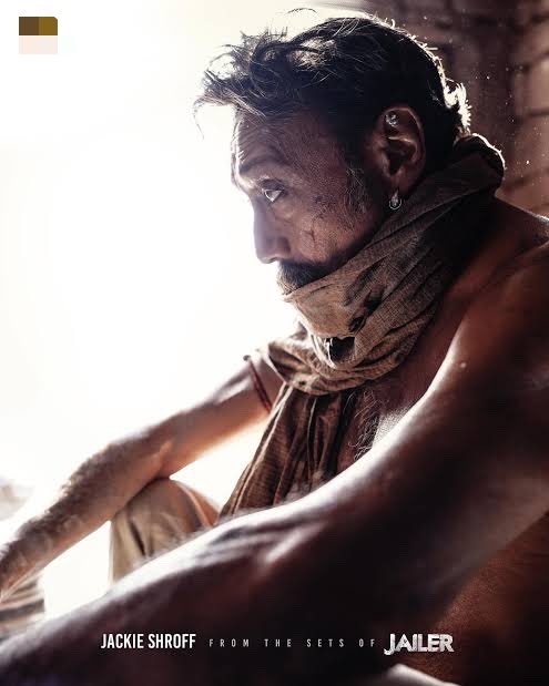 SuryaYuva2tn's tweet photo. பாவம்யா இந்தாளு, போன படத்துலையாவது கிளைமேக்ஸ்ல சட்டை போட்டுன்னு வந்தாரு..

இந்த முறை சட்டையும் கிடையாது ஒன்னும் கிடையாது போ’ன்னு அனுப்பிவிட்டாங்க 😅😅 https://t.co/8vTAFhQ542