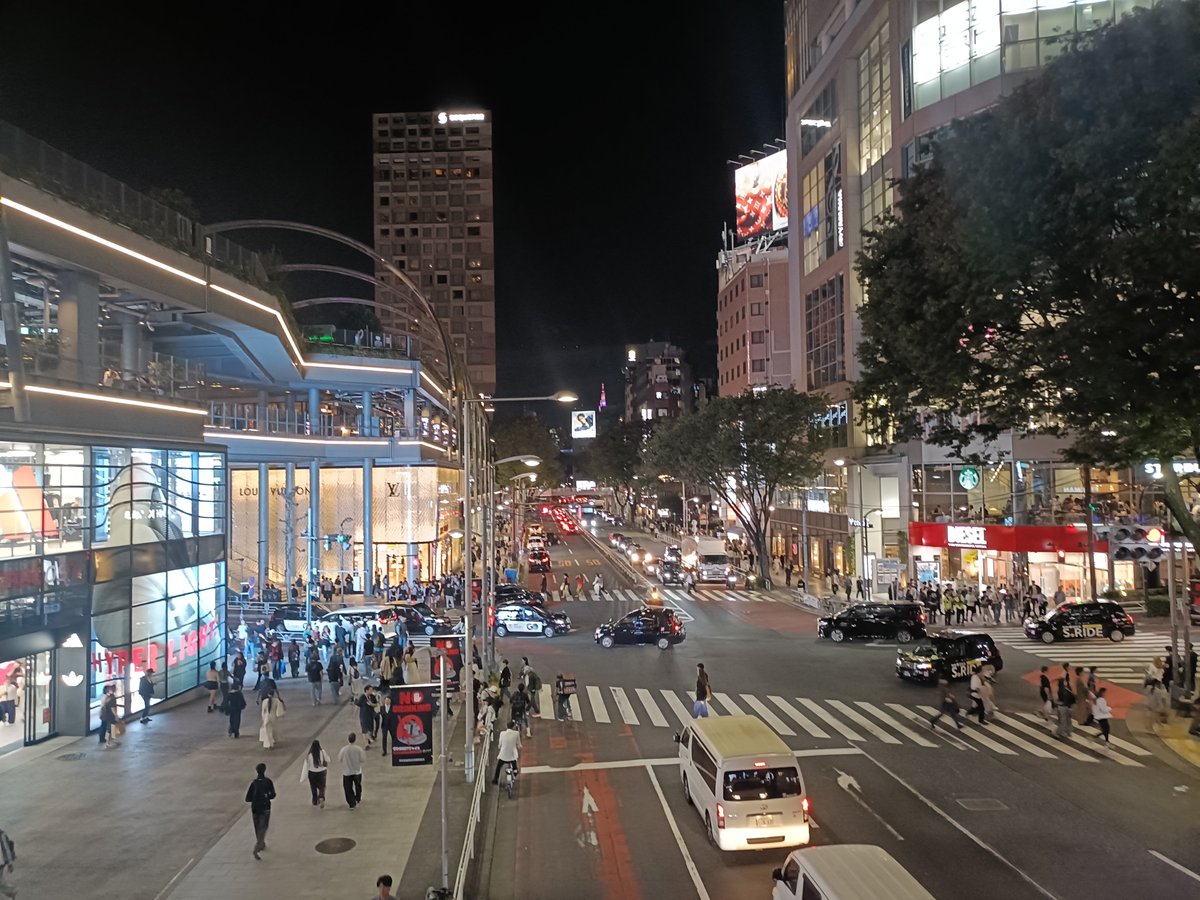 ray_mhx_'s tweet photo. 今日の渋谷 https://t.co/8sVBF9jh6c