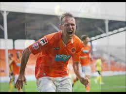 BFC_ExPlayers's tweet photo. Happy 50th Birthday today to the LEGEND that is Brett Ormerod @B1orm 

Hope you have a great day Brett !
👍😀🎂🍻⚽️🥅🍊

#TopFella 
#LovesThePool 
#ScoredInAll4DivisionsForThePool 
#BigMurphsTwinBrother https://t.co/I4PnhFpuVp