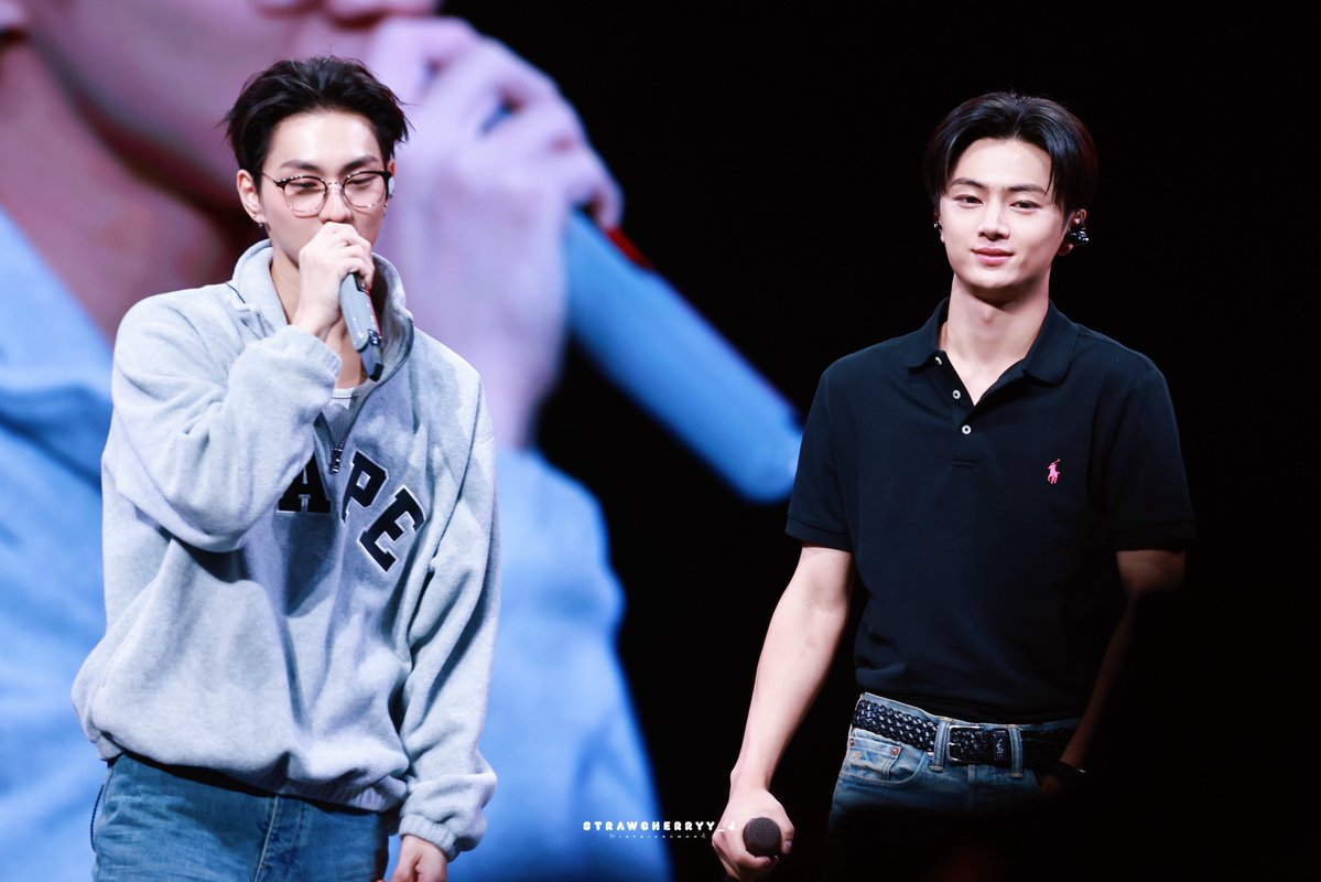 strawcherryy_j's tweet photo. 261018 BLOOD SAGA in MACAU

#JAYWON  #야옹즈 
#JAY #제이 #JUNGWON #정원
#ENHYPEN #엔하이픈 https://t.co/0e2O297D0S