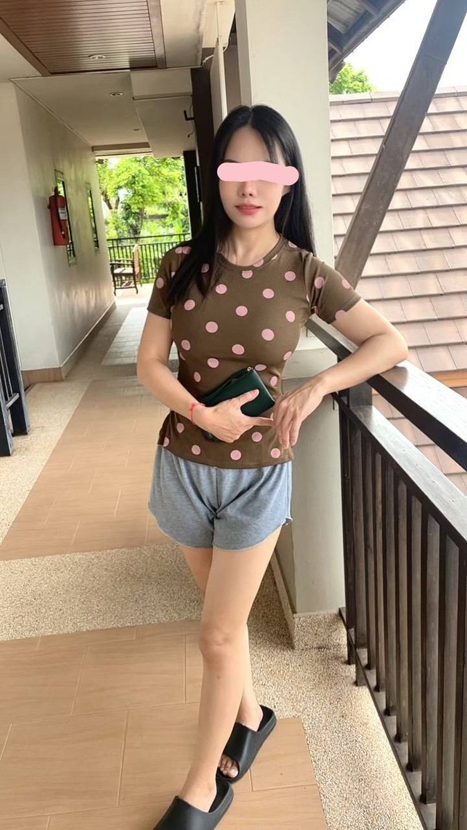 JaymieKeevixpj's tweet photo. 🍓 ใช้ครีมตัวเดียวแทนเมคอัพหลายชิ้น 
🌈 ครบทั้งบำรุงและช่วยกันแดด 
✌️ หน้าไม่เยิ้มง่ายแม้ทำกิจกรรม 
☁️ เนื้อเบานุ่ม ไม่อึดอัดหน้า 

🧸  fireants1713

#นวดโคราช   #โคราช https://t.co/HLa9IGBRrJ