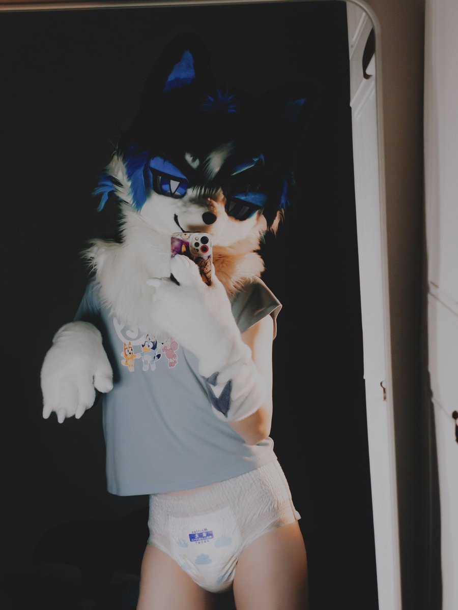 BenmyCapaDeux's tweet photo. DOTD
Cloudy night☁️

#尿布 #Furry #diaper #ABDL #幼児退行 https://t.co/NvfpnrXrcr