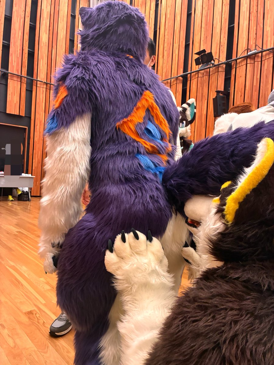 loveuph's tweet photo. イヌ科の挨拶のしるし
 #獣煮会3 https://t.co/txo4E37Vpd