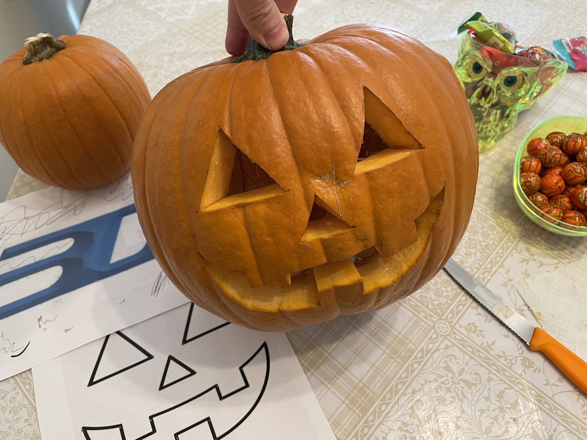 MaxFunkner's tweet photo. My first-ever pumpkin carving! 🎃
Next up: #3DScanning and #3DPrinting projects. Let’s see what we can create! https://t.co/xwHOc4aqYe