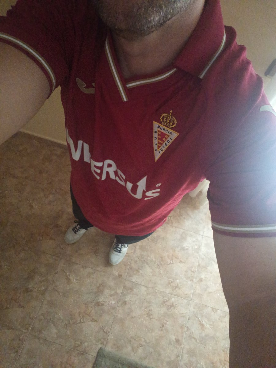 jjpgmurcianista's tweet photo. Todo al GRANA!!!💪💪💪
#RealMurcia/RealZaragoza https://t.co/x85NlbMnSA