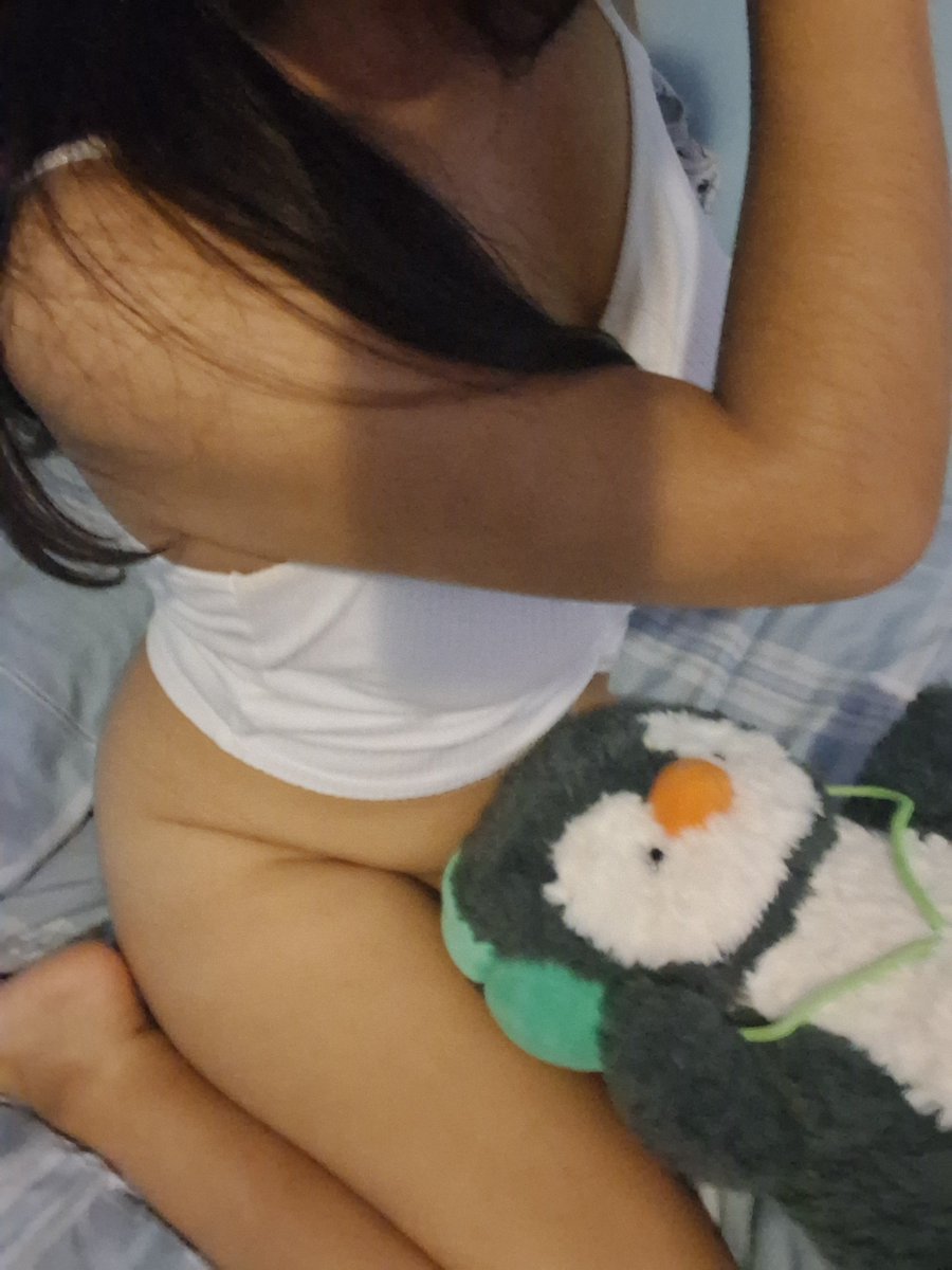 raspberryprncss's tweet photo. this was my morning a few days ago when I was really horny #nsfwtwt #nsfw https://t.co/0kpJMRTQhG
