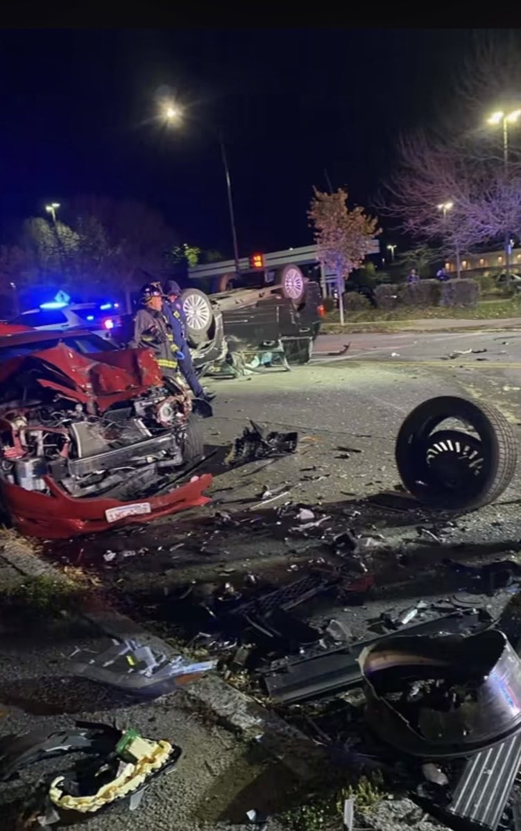 ConsiderMeDunn's tweet photo. #Breaking: #Republican Lt. Gov. candidate Shawn Oliver @OliverForLG has been arrested on OUI charges after crashing into numerous parked cars last night in New Bedford. He was released after posting bail this morning. 
📸: New Bedford Live
#Massachusetts #ShawnOliver #NewBedford #politics #mapoli