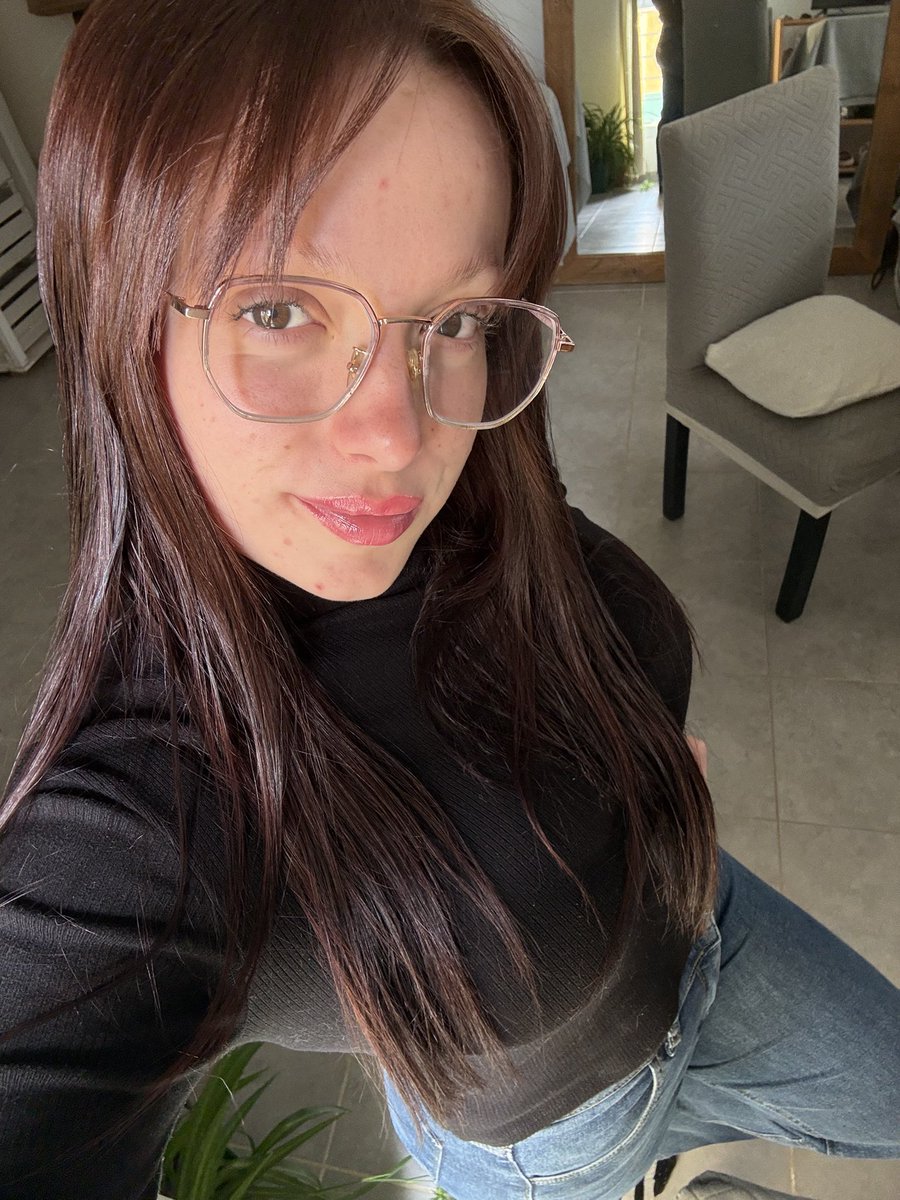 angiequeenbabe's tweet photo. Would you be my boyfriend pls? https://t.co/R6STPPSqnR