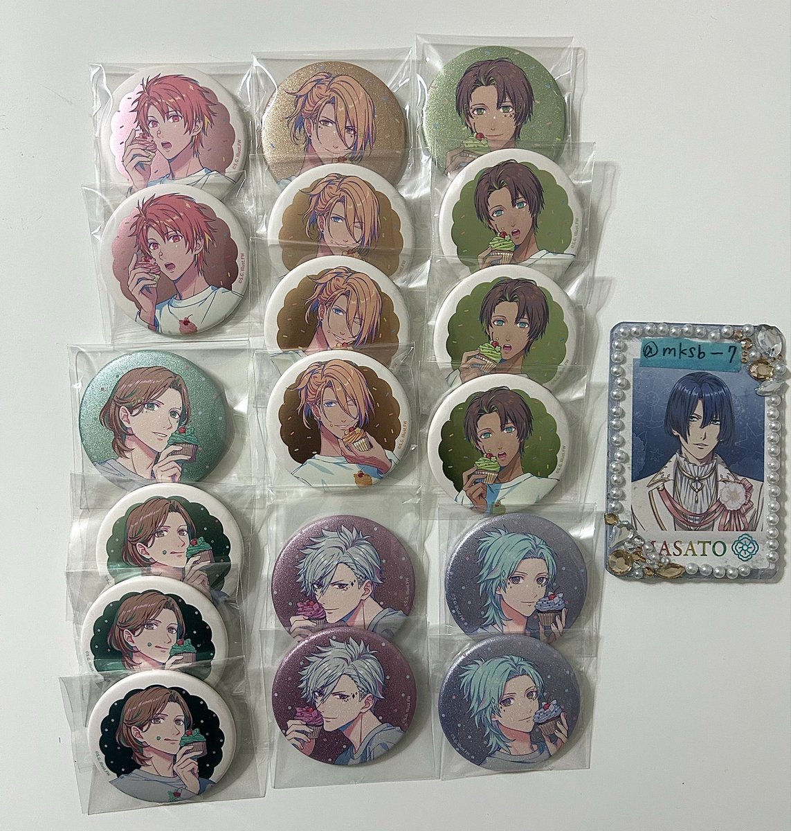mksb___7's tweet photo. 【交換】うたプリ BGS BE MY CUP CAKE N缶バッジ 

譲▶︎ 音也 レン セシル 嶺二 蘭丸 藍

求▶︎ 同種 真斗

・同レアリティ同士での交換希望
・SPご提示頂ける場合、SP1:N2の交換も可
・郵送希望

難しいとは思いますが、検索からもお気軽にお声がけください🙇🏻‍♀️ https://t.co/Utl5DsXlEn