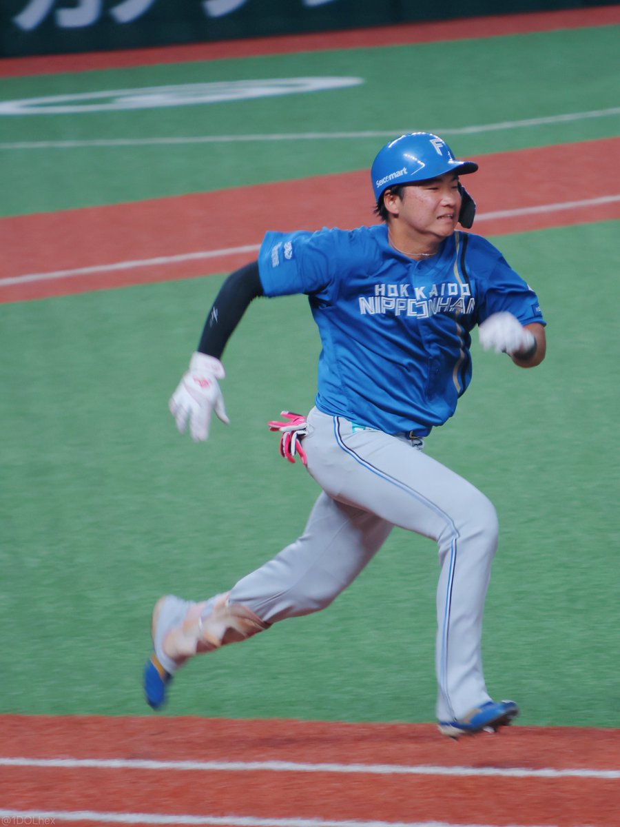 1DOLhex's tweet photo. 260826 #山縣秀 選手 #54 #lovefighters

走る https://t.co/6vrj9lbvb9