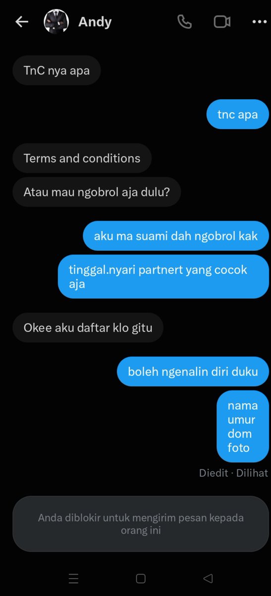 adelfahmi1234's tweet photo. salah ya cuma sekedar nanya nama umur dom foto kok aku langsung di blok ya 
ada yang bisa jelasin salah ku dimna😅😅 https://t.co/w3vX42mdNk