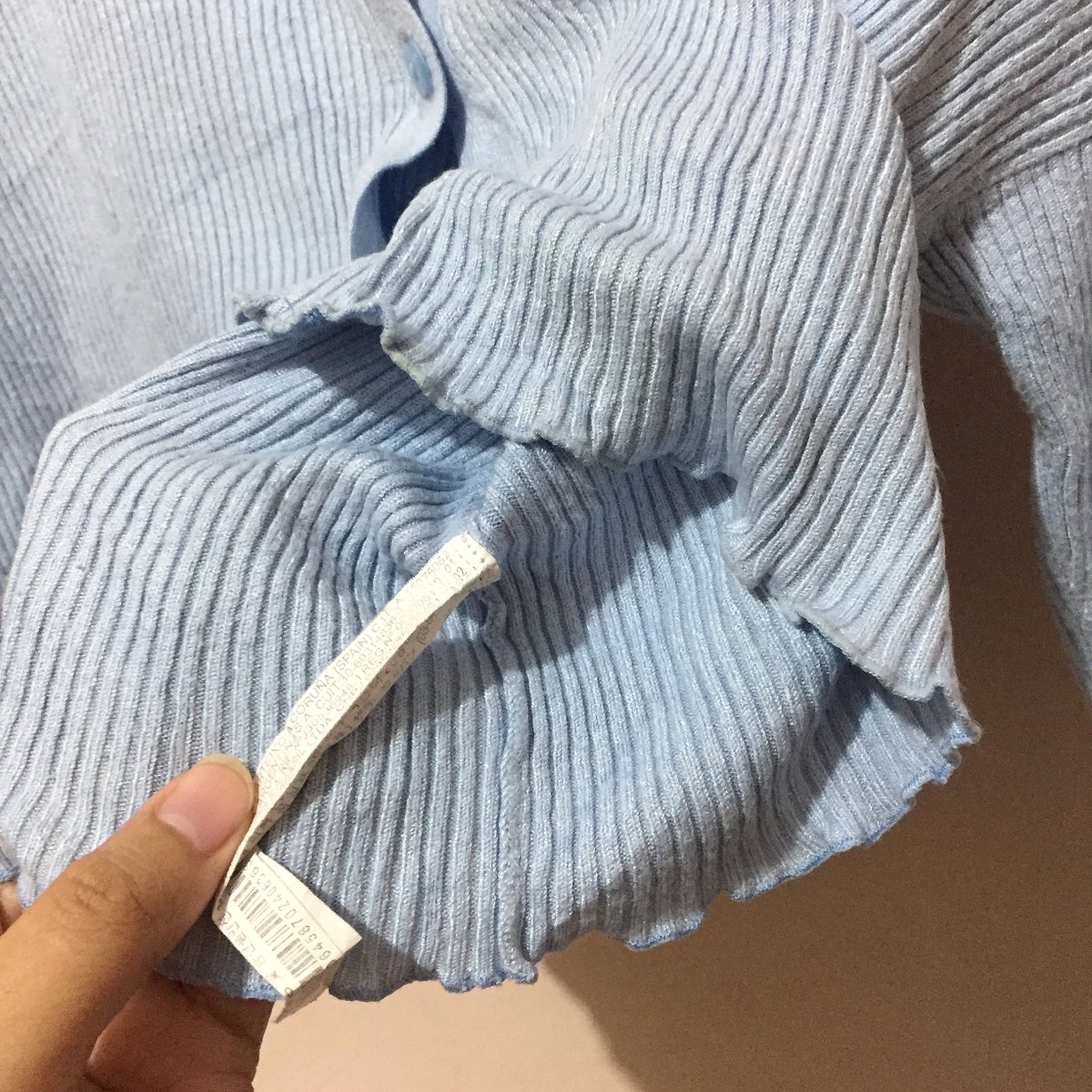 bobagvrll's tweet photo. 44. Zara 
(100-120, 48)
No minuss, bahan knit semi tebel ademm lembut, kriwil CROP baby blue, tag Masi ada yaa
💥58k https://t.co/q0Nt0wncQi