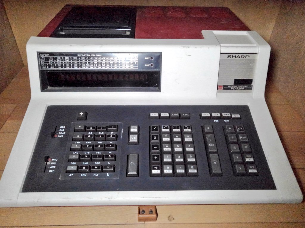 toshitada1973's tweet photo. シャープの古典機3選、PC-3600、PC-7200、PC-5200だよ。PC-5200は文教モデルみたいだね。どうしてヤフオクに流れてきたのか…#PC3600 #PC7200 #PC5200 https://t.co/lOlYFcVyWB