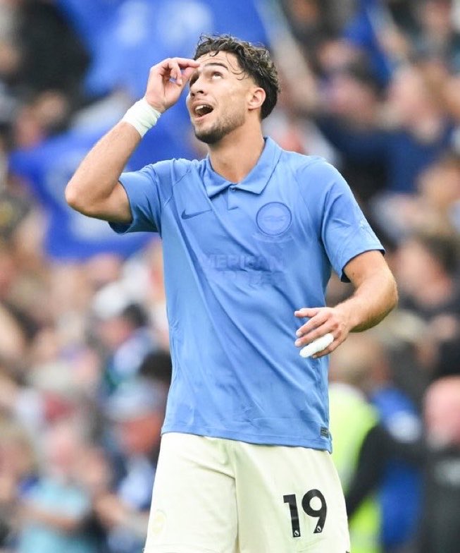 KalshiFC's tweet photo. 🚨🚨| Kostoulas (19) on his last FIVE games for Brighton:
⚽️🅰️ vs. Crystal Palace
⚽️🅰️ vs. Arsenal
⚽️ vs. Manchester United
⚽️ vs. Coventry
UNSTOPPABLE. 🥶🇬🇷 https://t.co/GBI6wUdaDs
