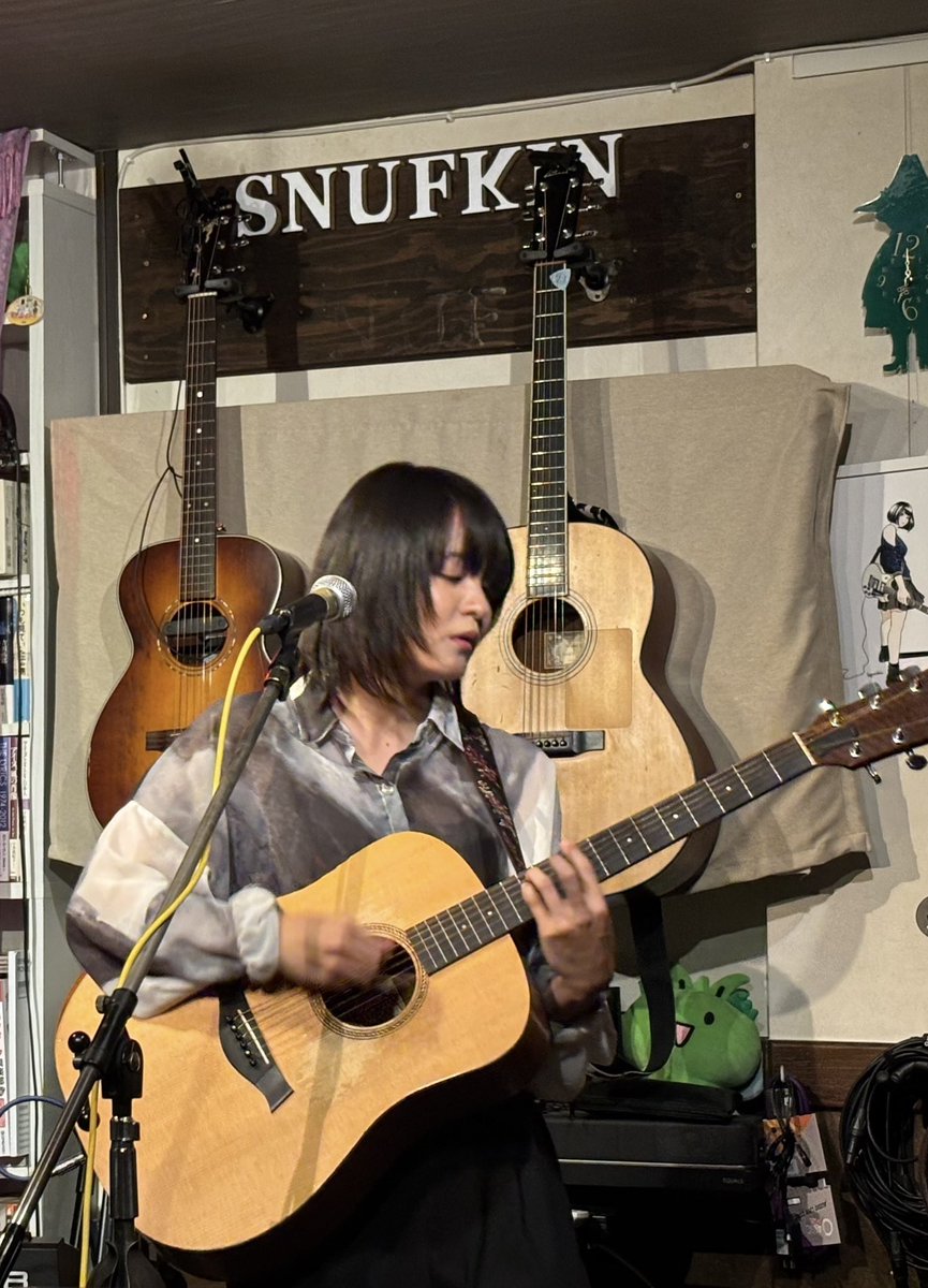 03_31_14_'s tweet photo. 久米川すなふきん
皆様ありがとうございました！！

ほんとに良い夜でした。
すごい素敵な箱でした〜！！
楽しかったね😆

\ ｾｯﾄﾘｽﾄ /
ミズキの栞
おやすみ
Ring Ring Town
透明切符
サンドウィッチ
スナノハナ
傘 https://t.co/bTZcDsUqlF