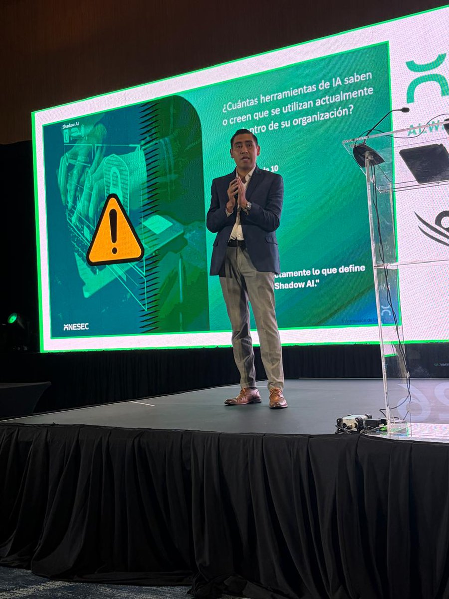 AMIB_Valores's tweet photo. Las organizaciones pueden ver las herramientas de IA oficiales, aprobadas e inventariadas, pero el verdadero riesgo se encuentra debajo de la superficie.​

​Los incidentes ocurrirán por la IA no inventariada​, no monitoreada​ y no gobernada​.

#TechDay2026 🌐@CrowdStrike #OneSec https://t.co/4O5toHjgUz