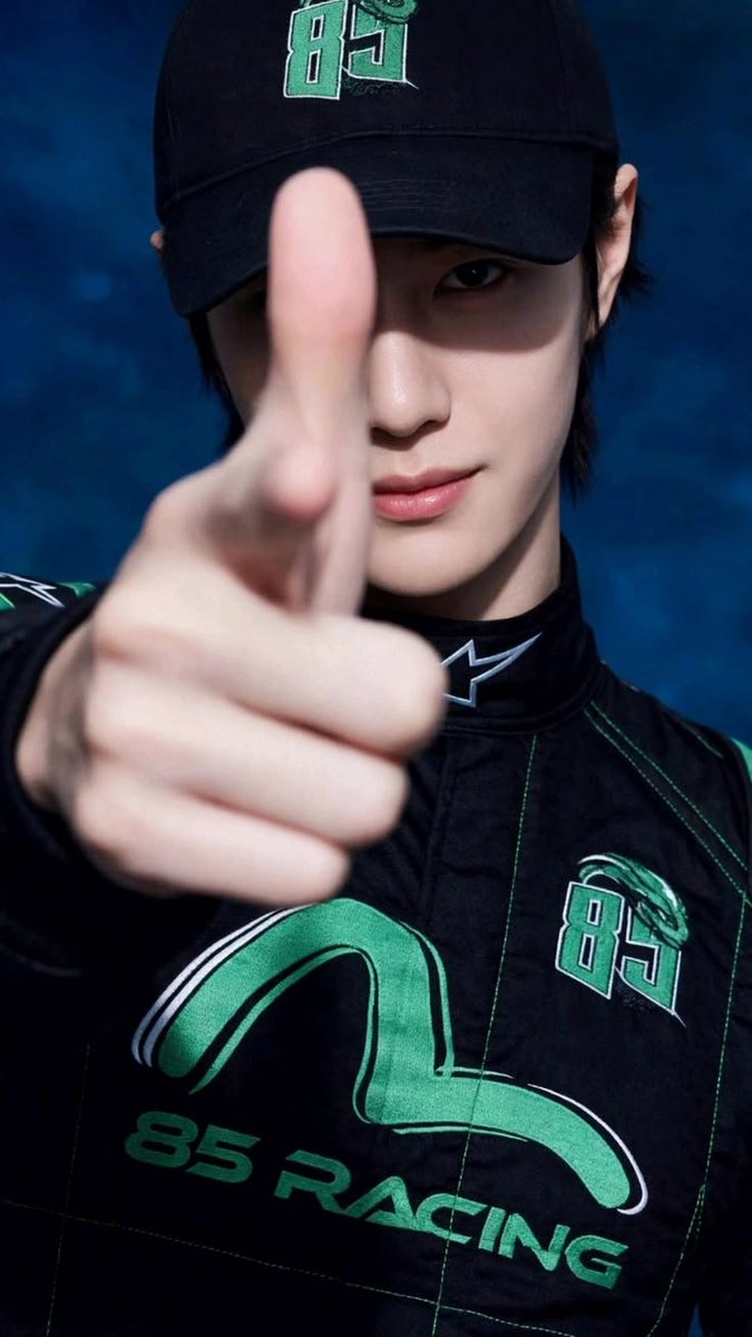 frowntrunner tweet picture